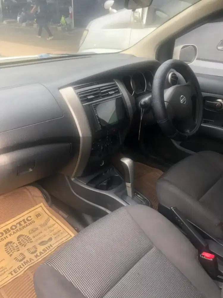 Grand Livina 1.5 SV AT