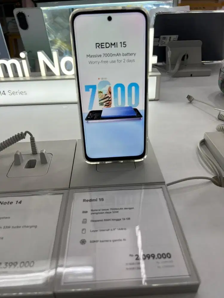 Redmi 15 kekuatan 7000 mAh & NFC