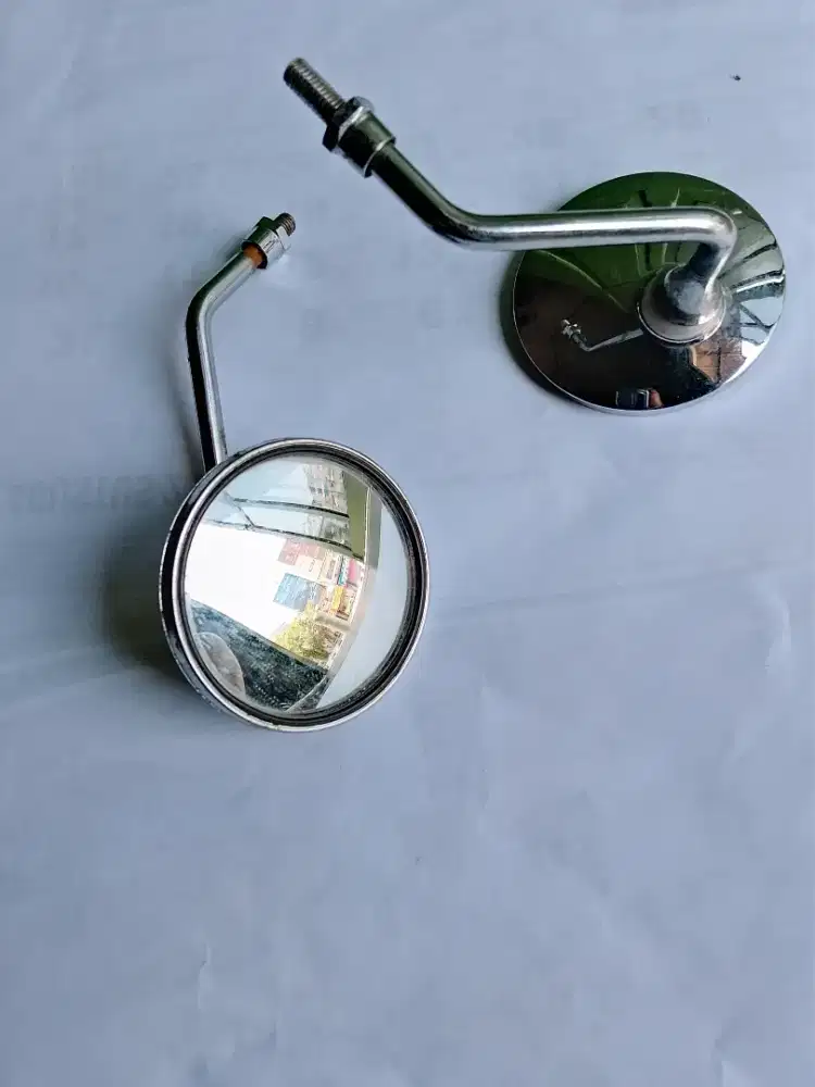Spion untuk sepeda motor kanan kiri