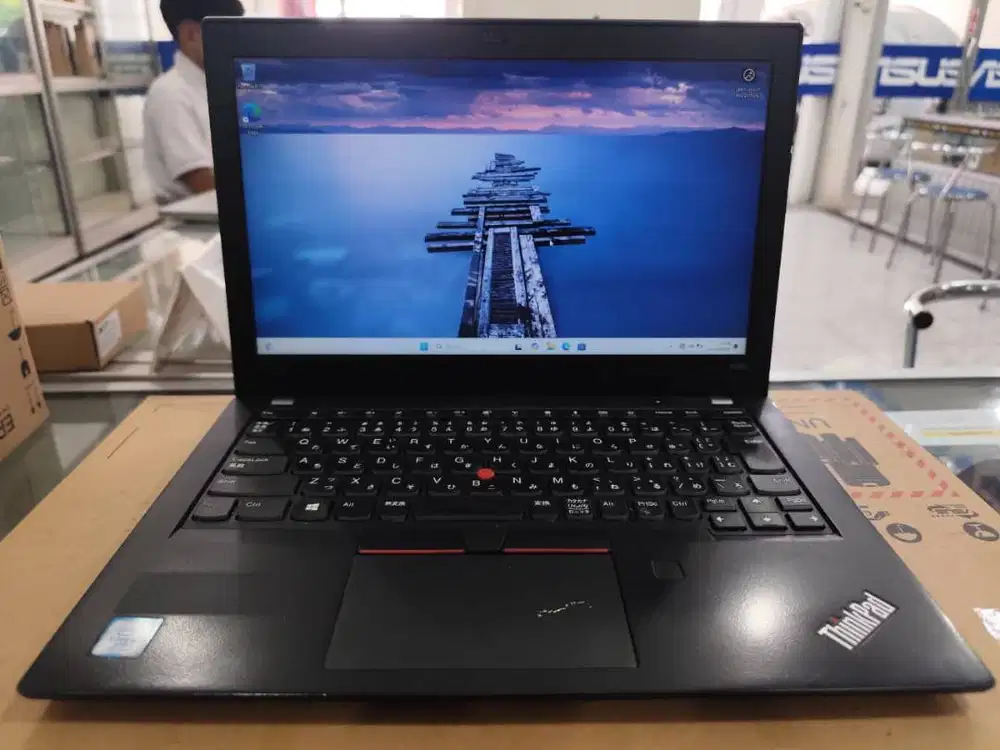 LAPTOP LENOVO THINKPAD X280 | Intel Core i5-7300U | RAM 8GB | SSD 256G