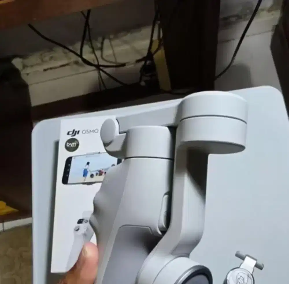 DJI OSMO 7 mobile stabilezer
