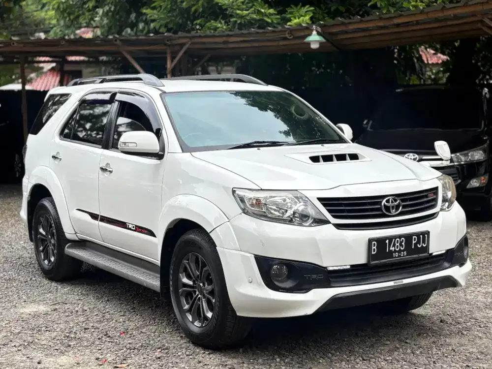 TOYOTA FORTUNER DIESEL AUTOMATIC 2015