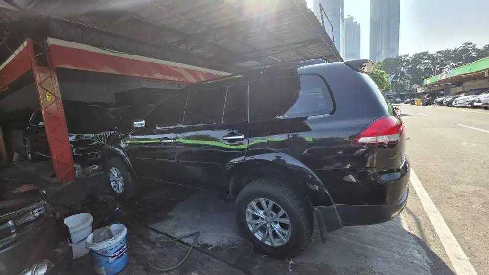 mitsubishi Pajero GLS Manual diesel