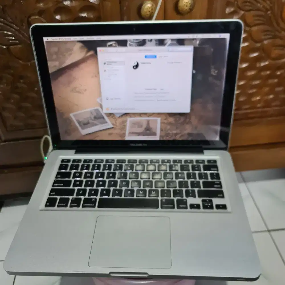 Laptop mackbook 2010 pro apa adanya saja ta
