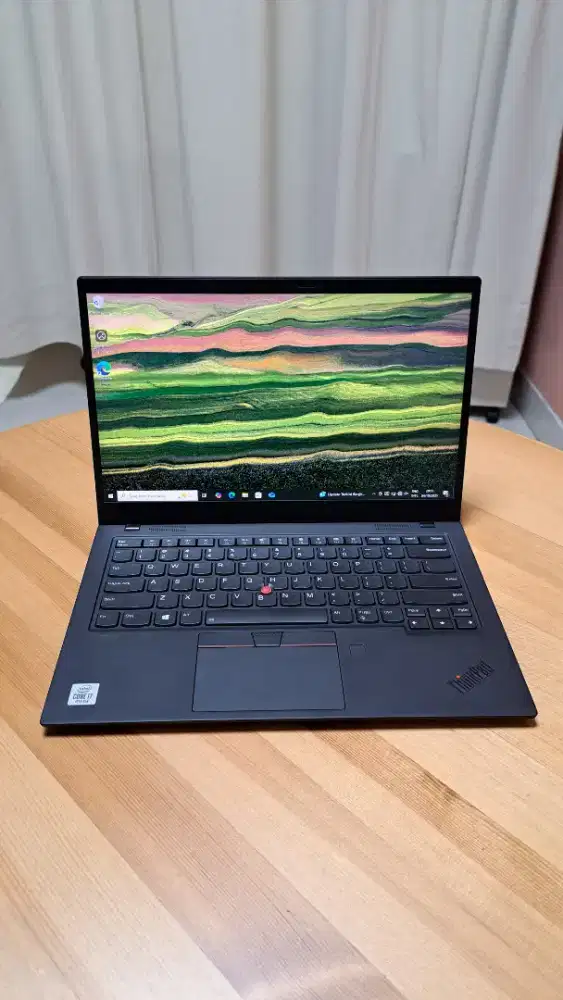 laptop lenovo thinkpad X1 carbon i7 gen 10, ram 16GB SSD 1TB gaming