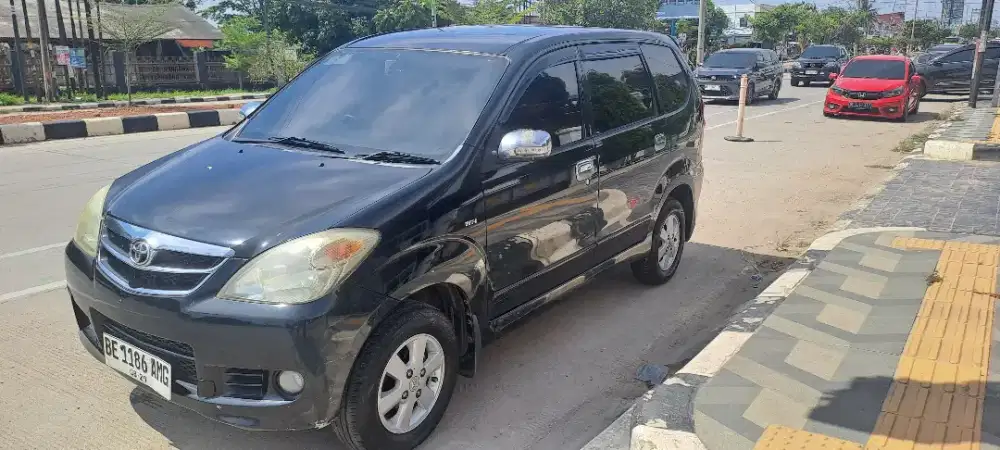 DIJUAL Avanza G 2010