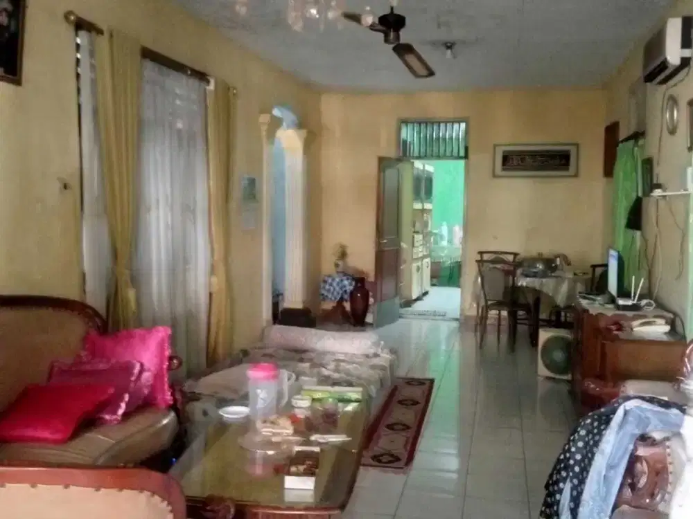 Rumah 2 Kamar di Dekat Stasiun Tangerang