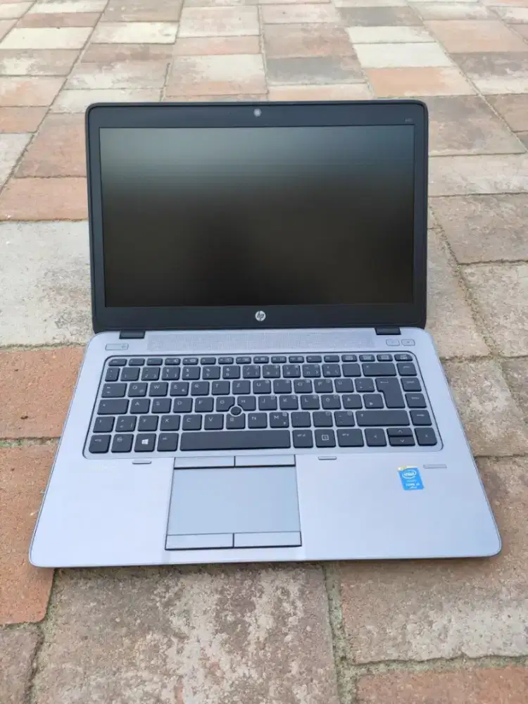 Hp Elitbook 820 G2
Intel Core i7-5500U Broadwell Gen 5