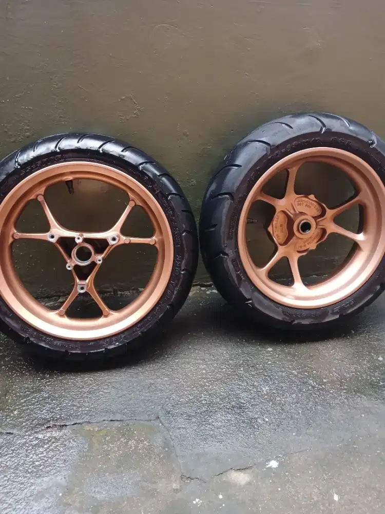 ban dan velg standar nmax new