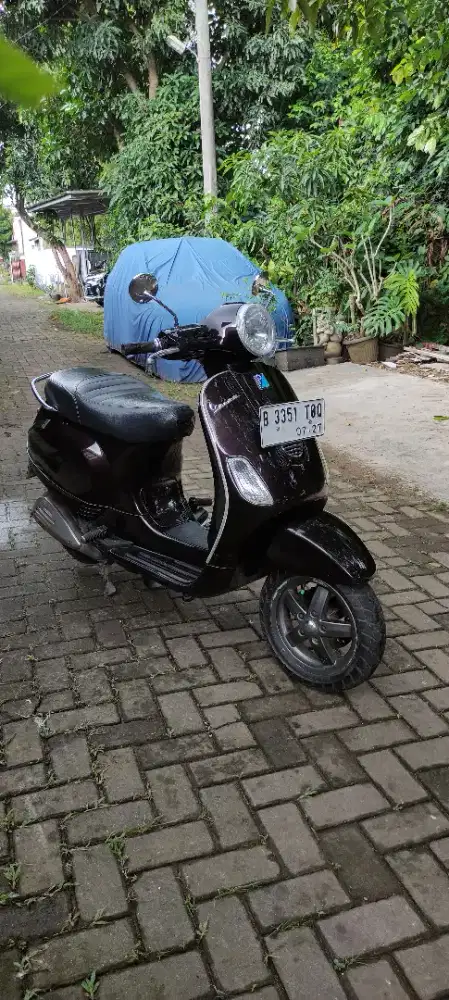 Vespa lx 125 2v 2012 Murah Jual Cepat