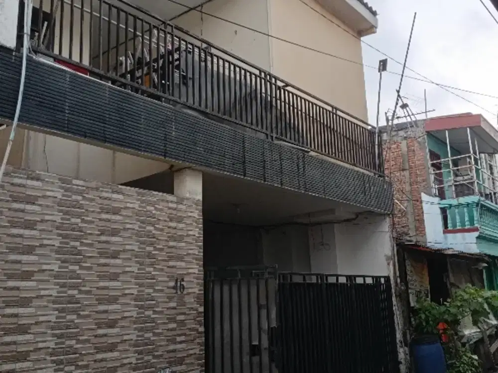 JUAL CEPAT. RUMAH KOST 7PINTU FULL TERISI RAWAMANGUN