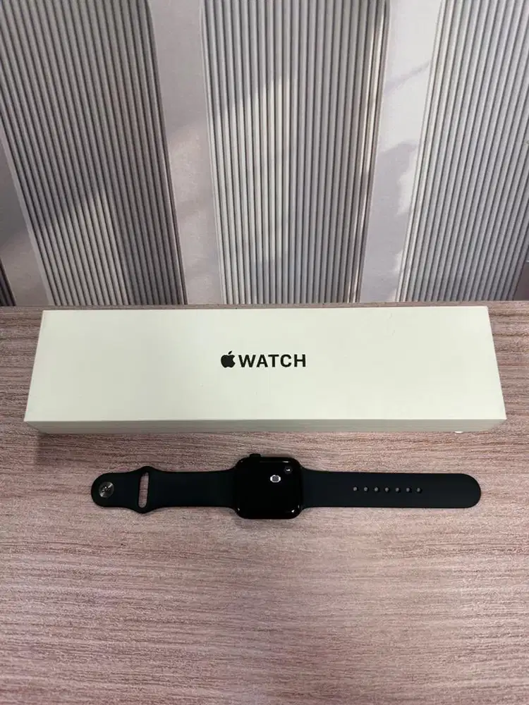 Iwatch se gen 2 44mm resmi fullset