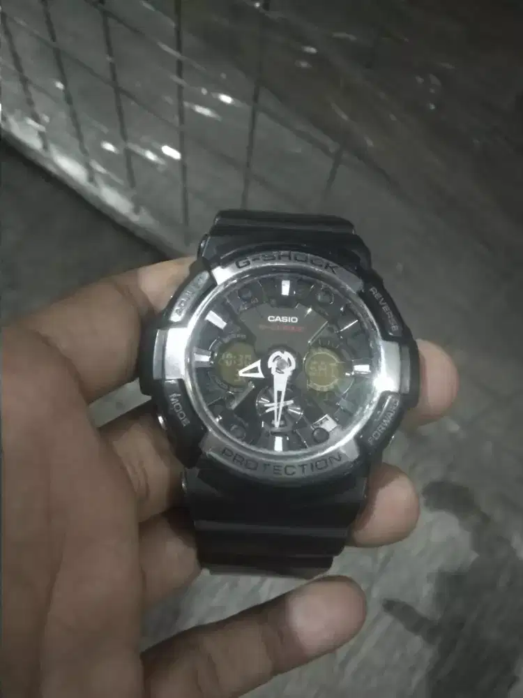 Jam tangan Casio g shock ga-200 original