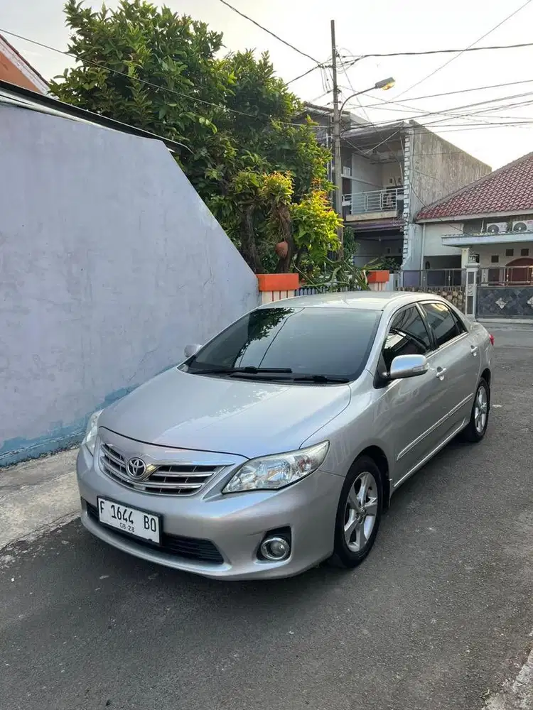 Altis G 1.8 Matic 2013