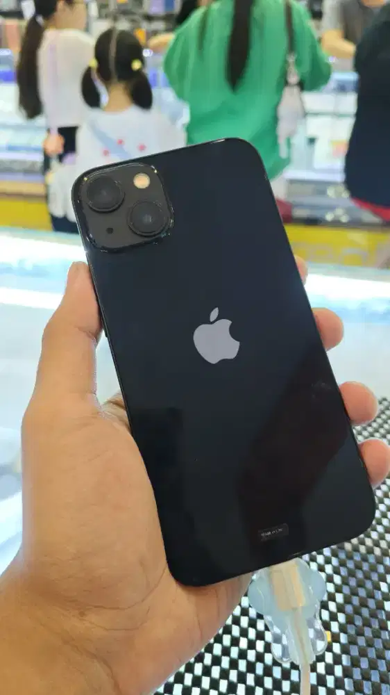 IPhone 13 128 GB iBox Garansi on