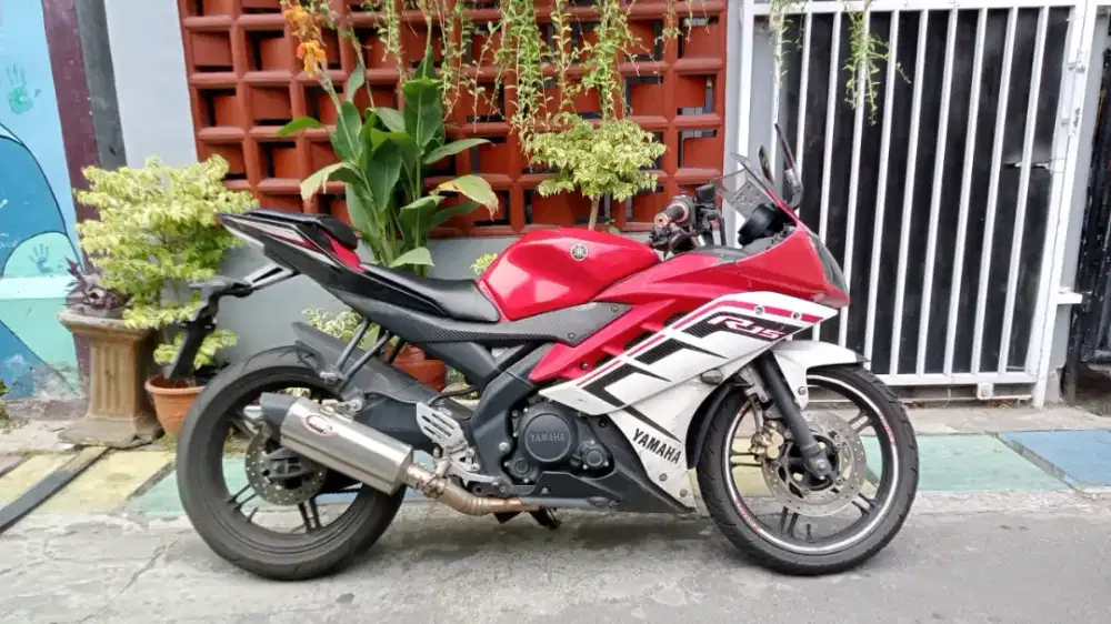 R15 th 2014 mesin bagus sehat body ori