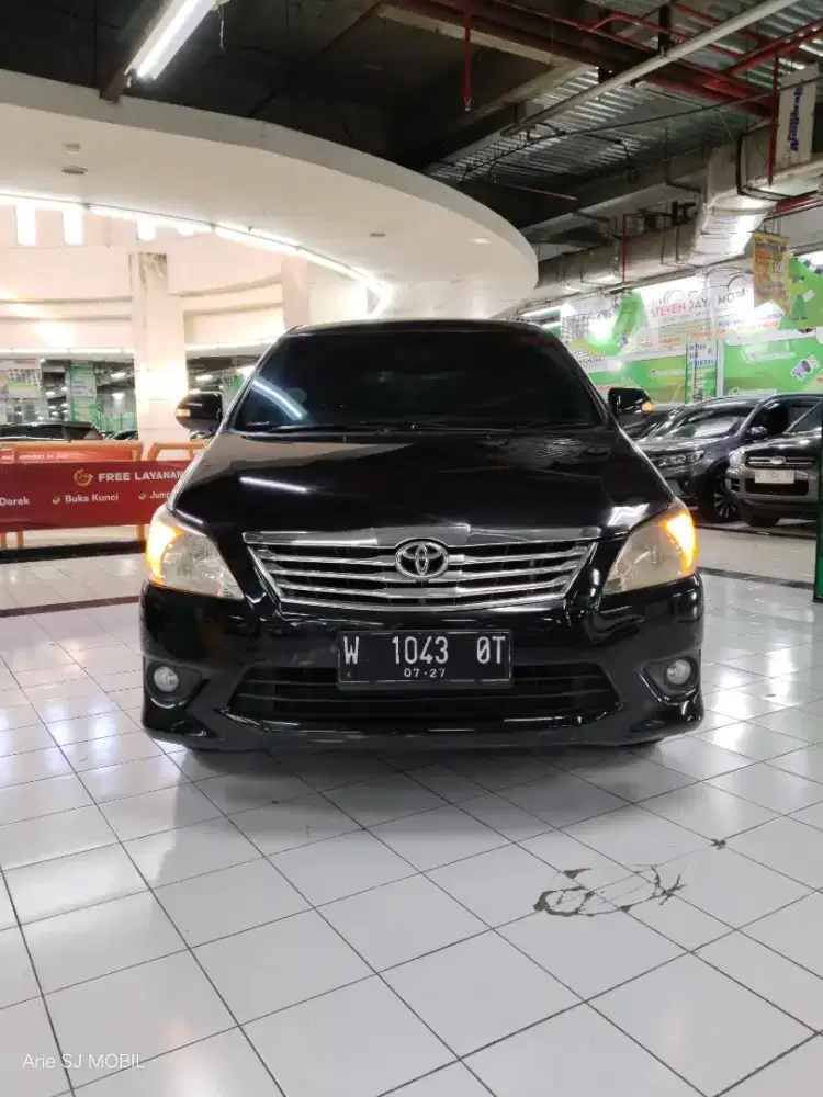 TOYOTA INNOVA V 2.5 DIESEL MANUAL 2012
