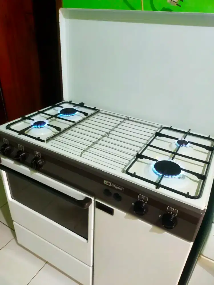 Kompor gas oven Siap Pakai dan Siap Kirim.