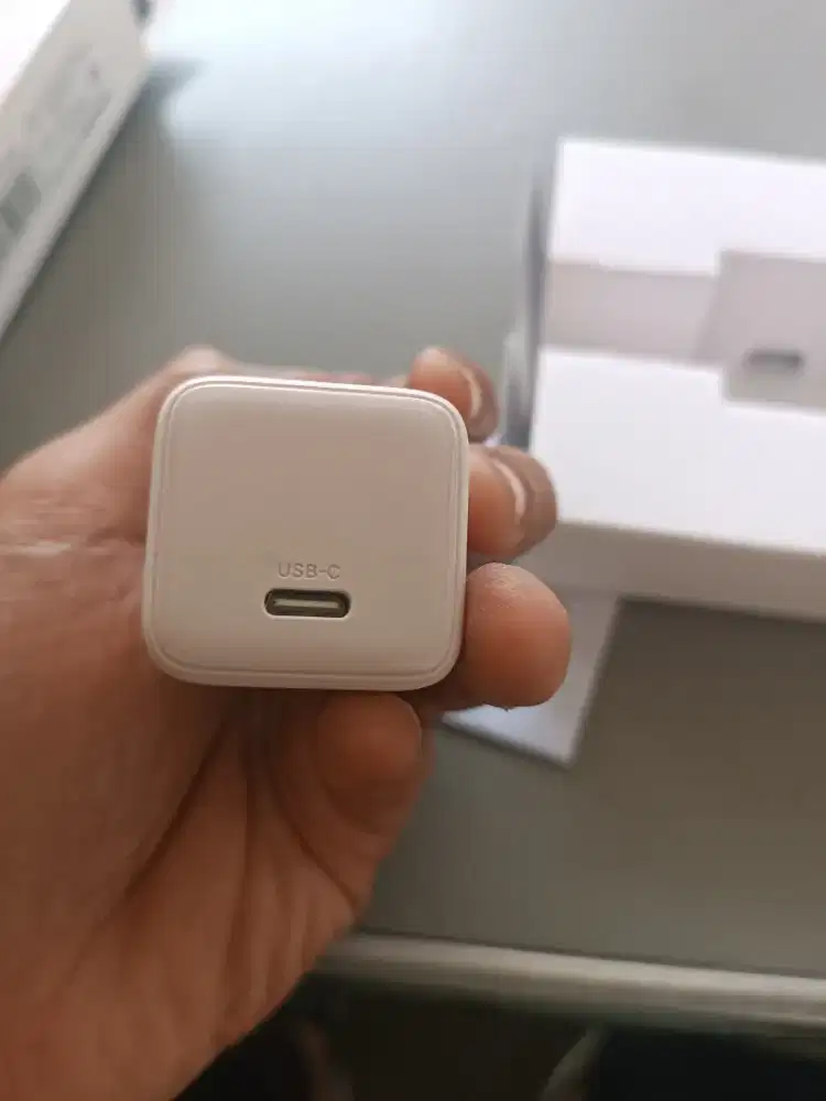 Adaptor USB-C Fast Charge 20w