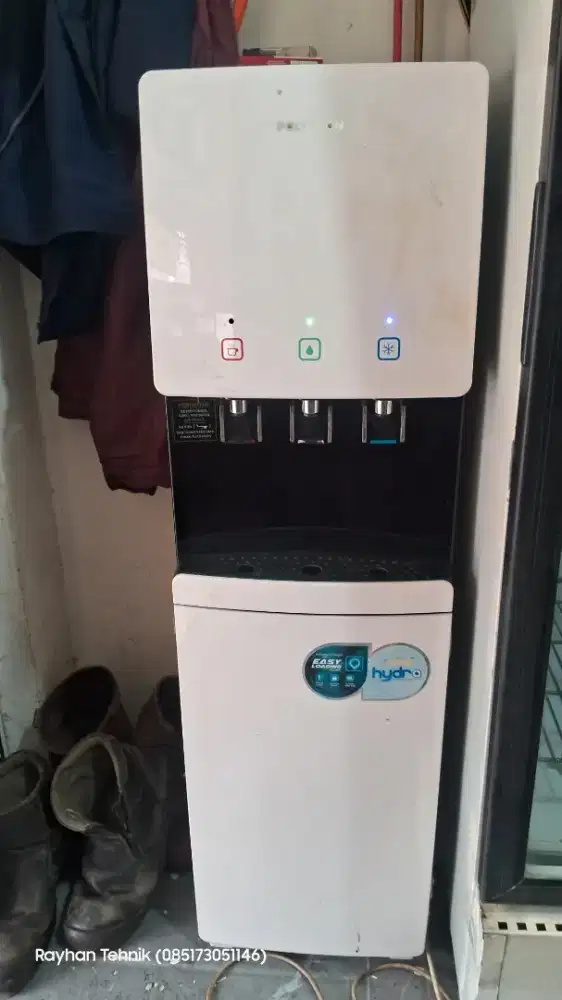 Dijual Dispenser Galon Bawah Merk Polytron Pwm777 fungsi semua normal