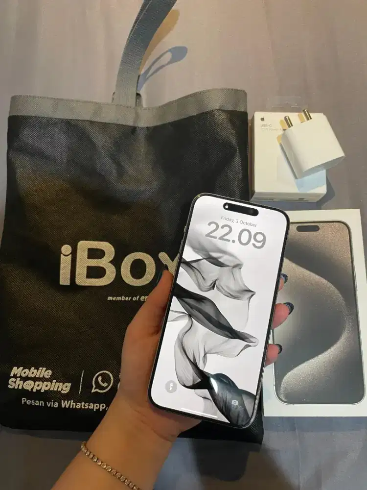 Iphone 15 Promax 256 GB Natural Titanium