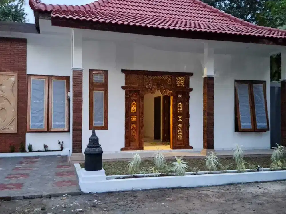 RUMAH ETNIK MODERN LOKASI STRATEGIS DEKAT CANDI BOROBUDUR