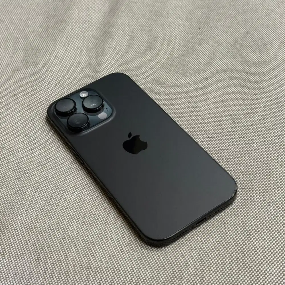 Iphone 16 Pro 256GB Black BeaCukai