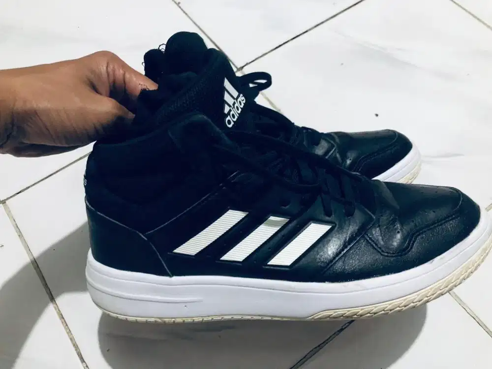 sepatu adidas size 44