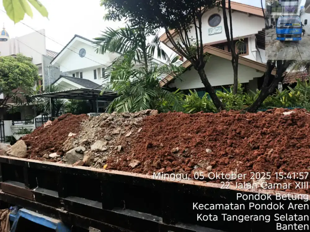 Jasa buang puing dan buang sampah