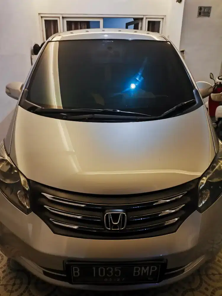 Honda Freed PSD 2012
