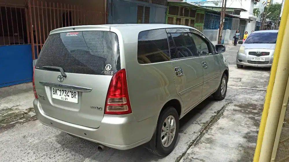 Kijang innova v at bensin tahun 2006