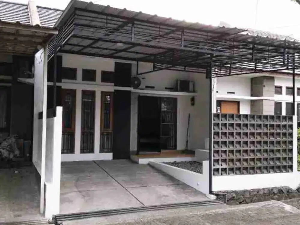 Rumah Mekar Wangi Hadap Timur Furnished