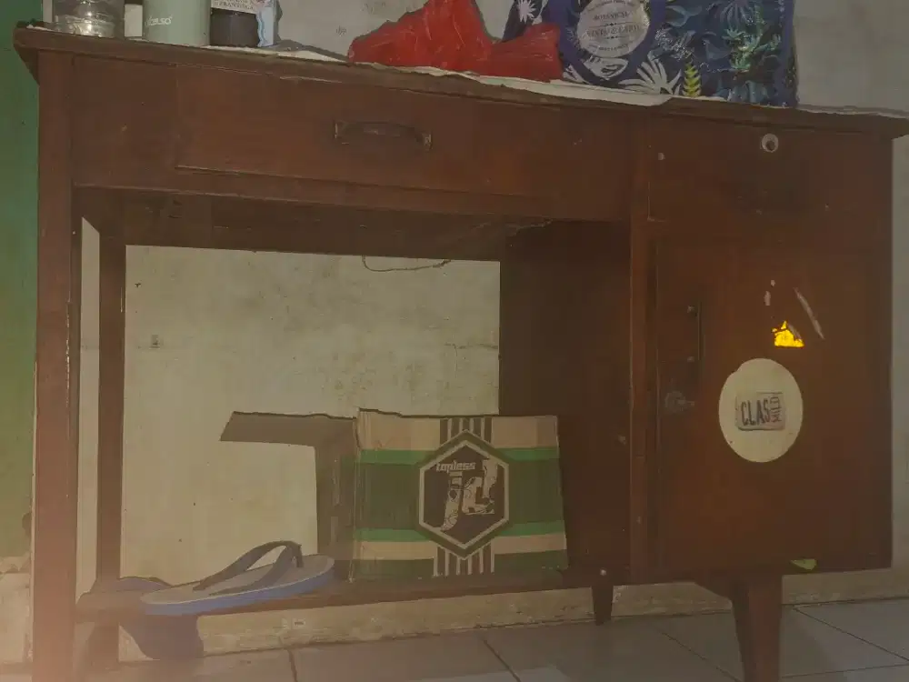 Meja Belajar Kayu