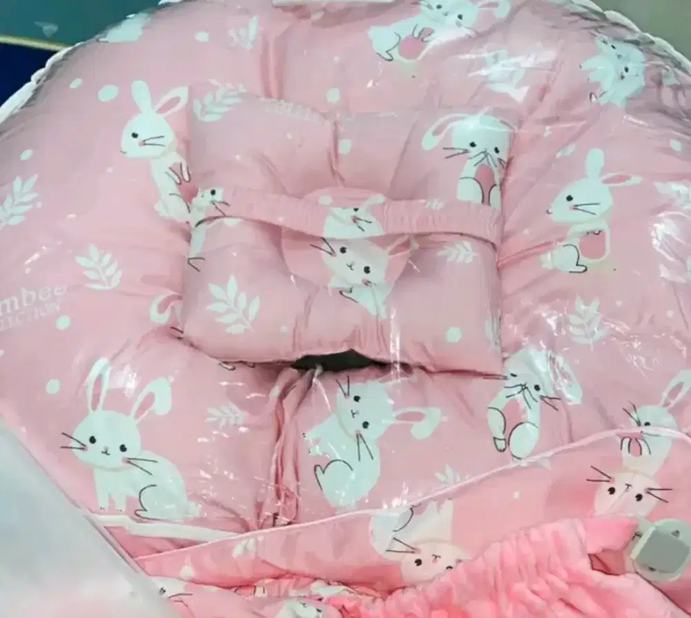 Bantal Menyusui Bumbee New