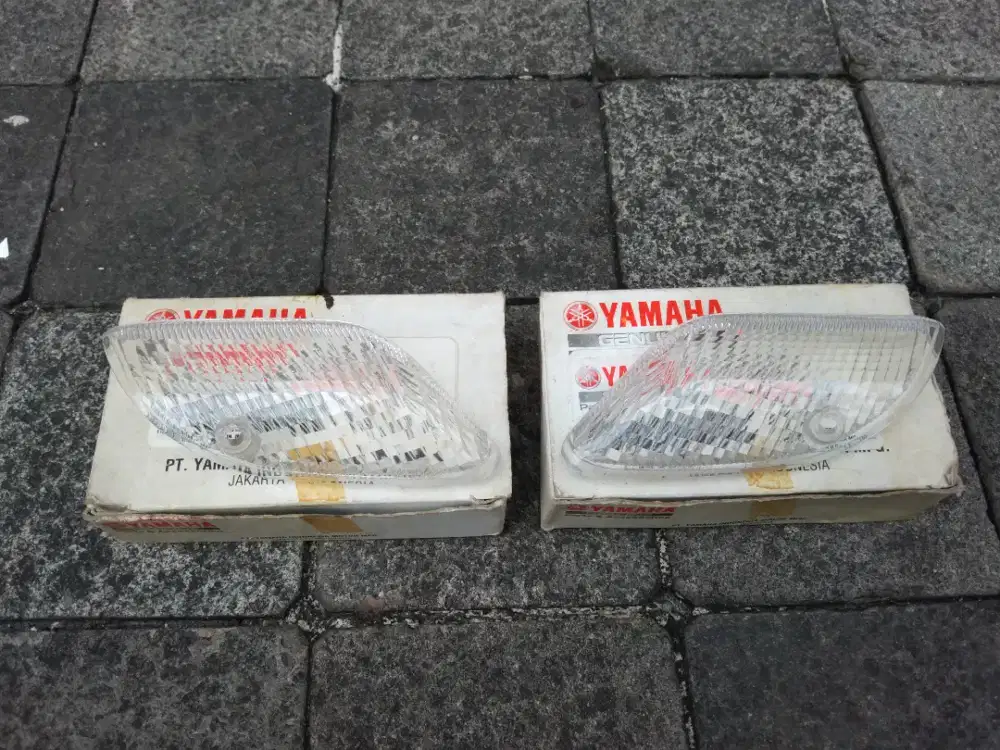 Mika lampu sen F1Zr atau Vega lama