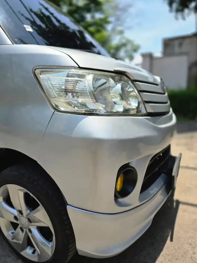 (2018) Daihatsu Luxio New D kondisi mulus terawat, VR hrvR16