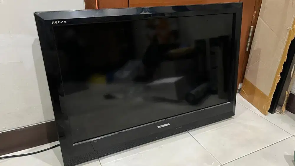TV Toshiba Regza 32”