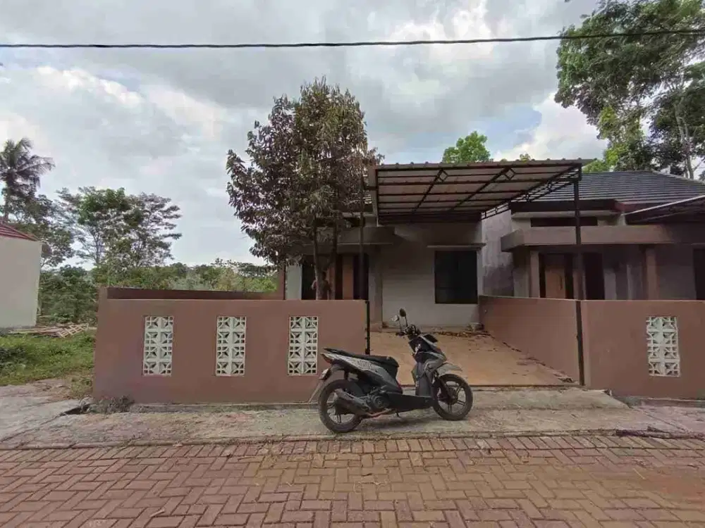 RUMAH ASRI PAKINTELAN GUNUNGPATI 120M2
