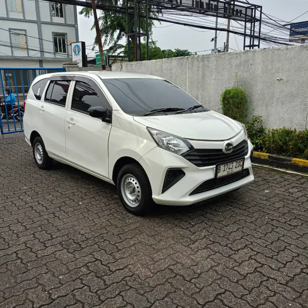 Sigra D 1.0 mt 2023 DP 0% angsuran 2.889 x 5th