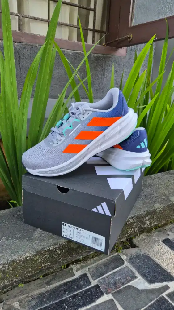 Sepatu Running Adidas Questar 3 Size 43 Original