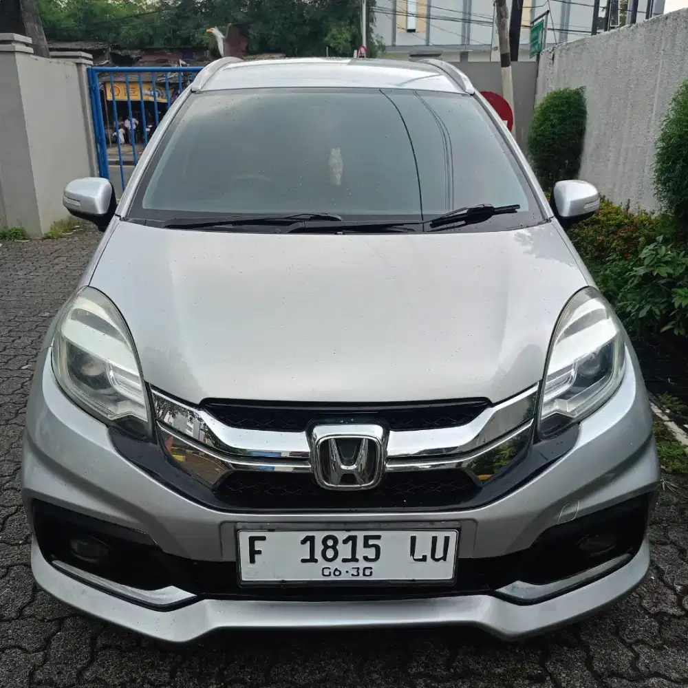 Mobilio RS matic 2015 DP 0 % angsuran terjangkau hanya 3,5 jt