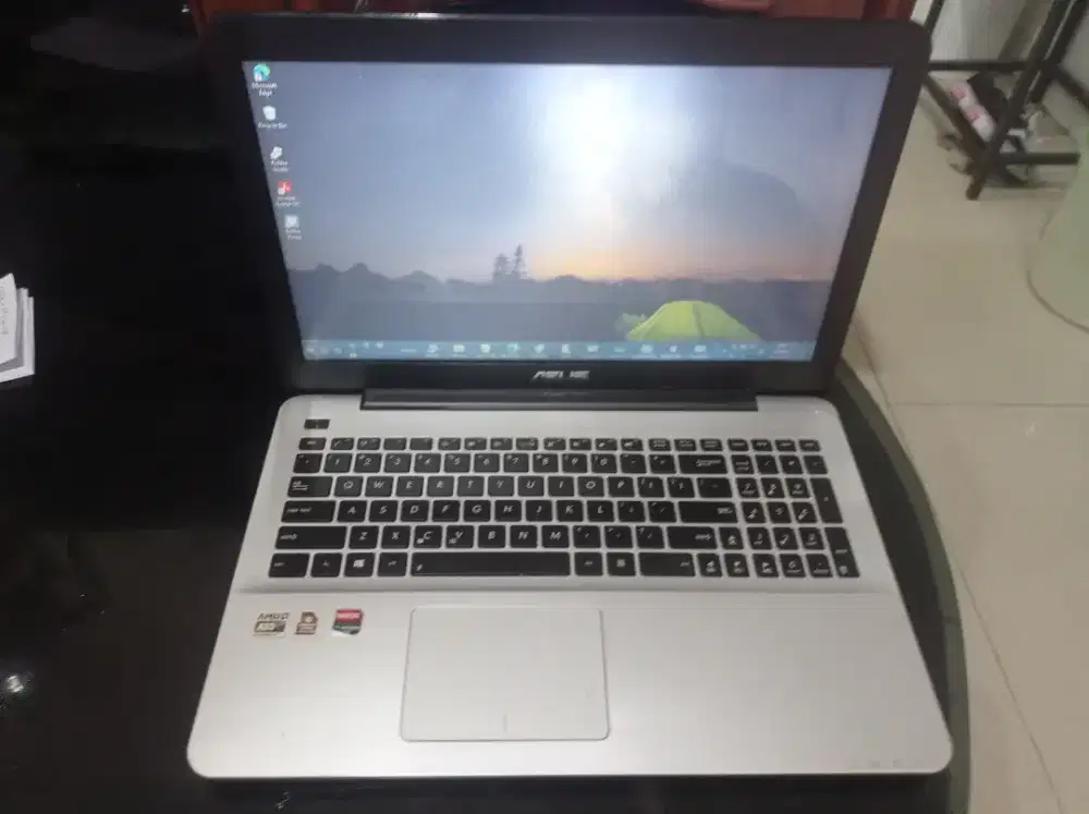 Laptop Asus X555D