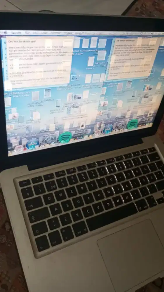 leptop apple bekas