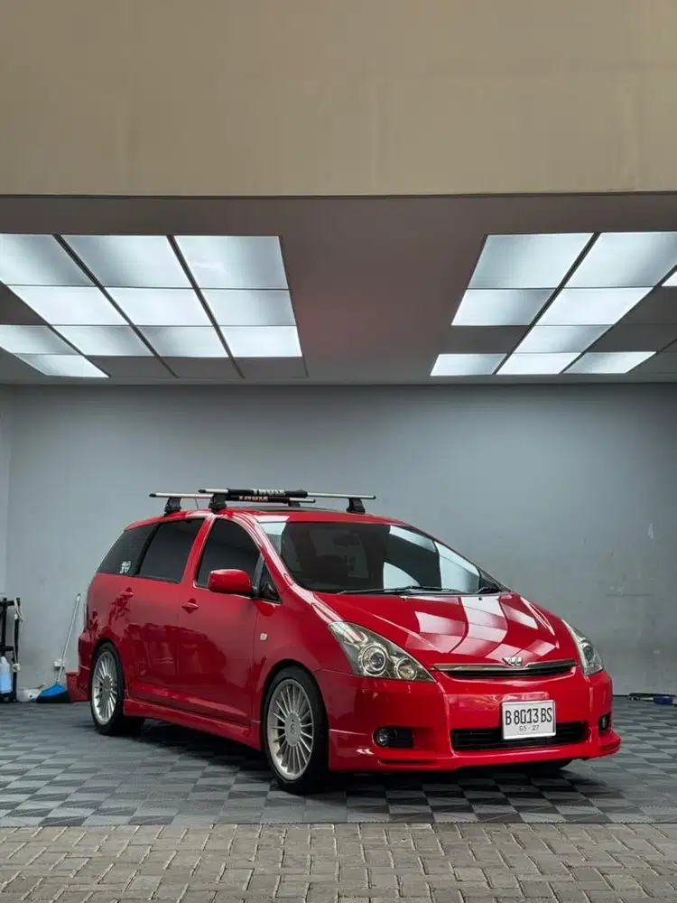 Toyota Wish 1.8 Full Option Mods