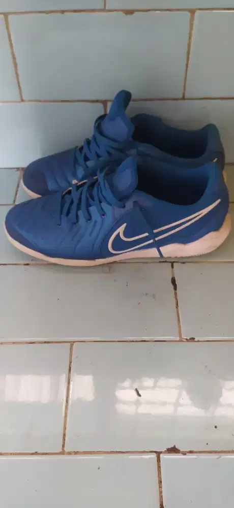 SEPATU FUTSAL NIKE TIEMPO