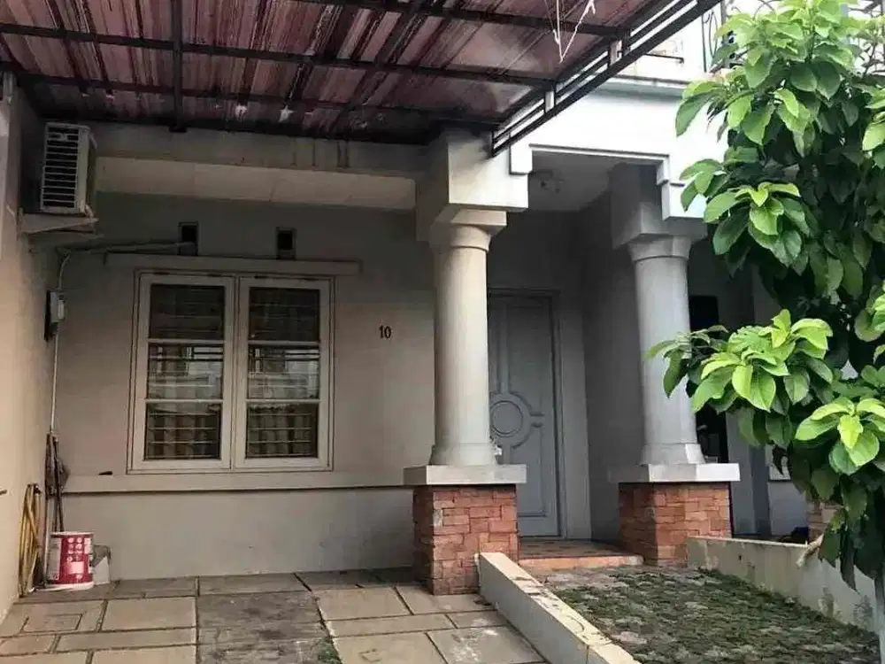 Dijual rumah di Komplek
Palem Semi, Karawaci, Tangerang