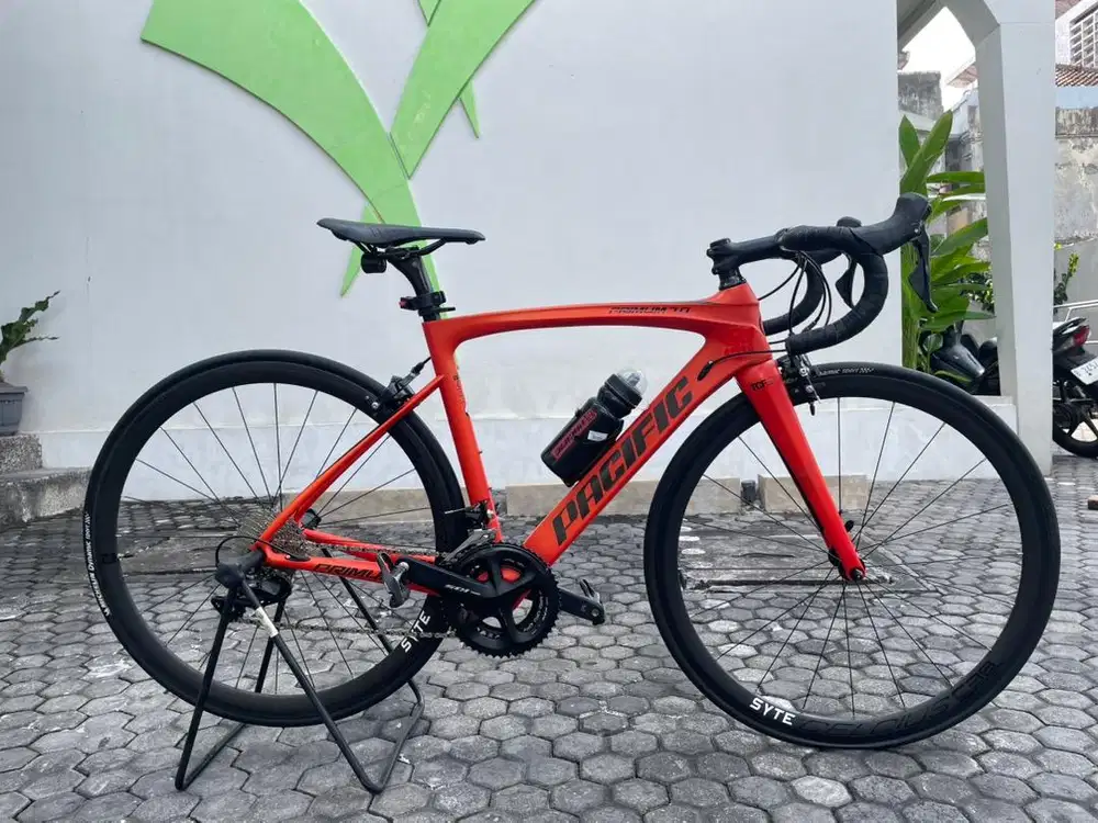 Road Bike/Roadbike - Pacific Primum 7.0