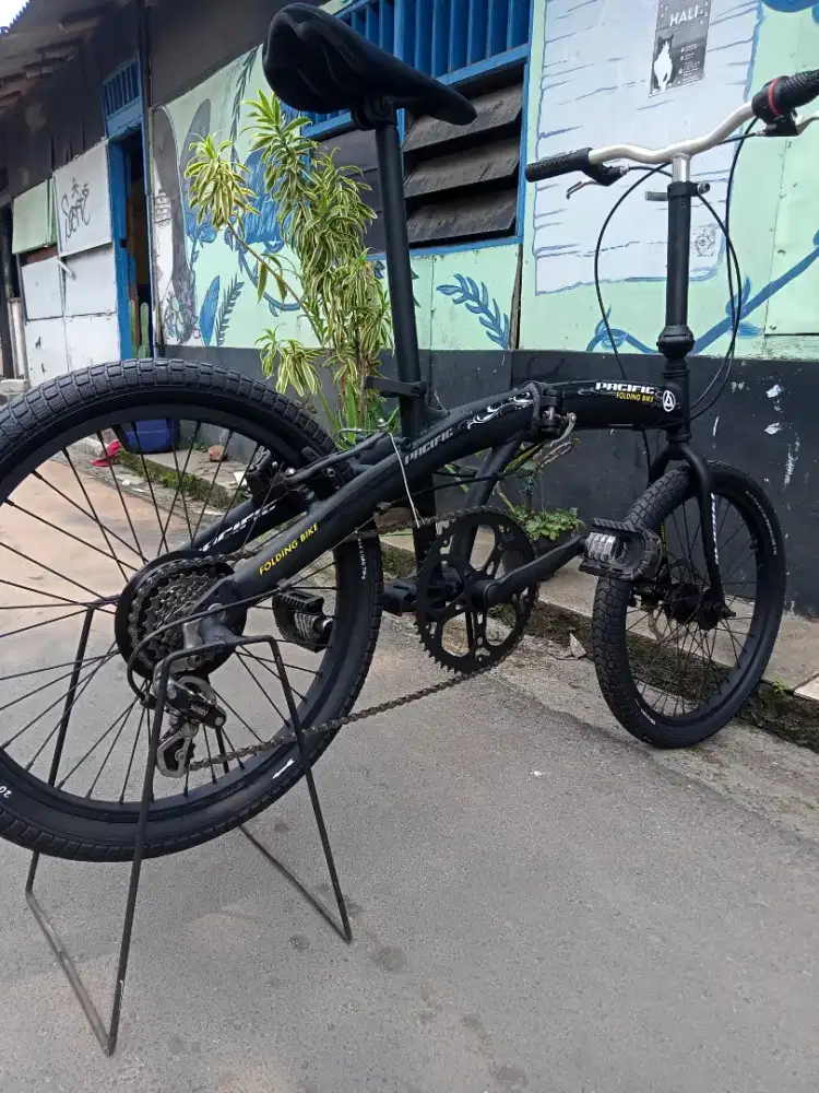 Sepeda lipat uk 20 PACIFIC (ALLOY)