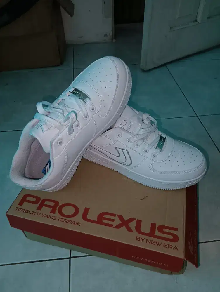 Sepatu  cewe / cowo