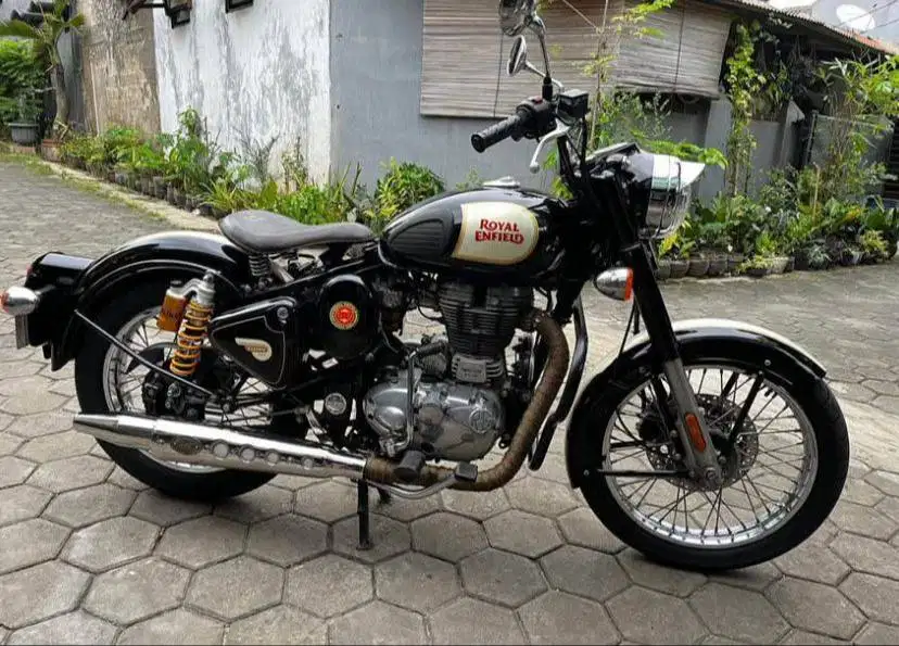 Royal enfield classic 500cc tahun 2018